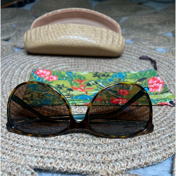 Maui Jim women’s sunglasses - Picture 2 of 4
